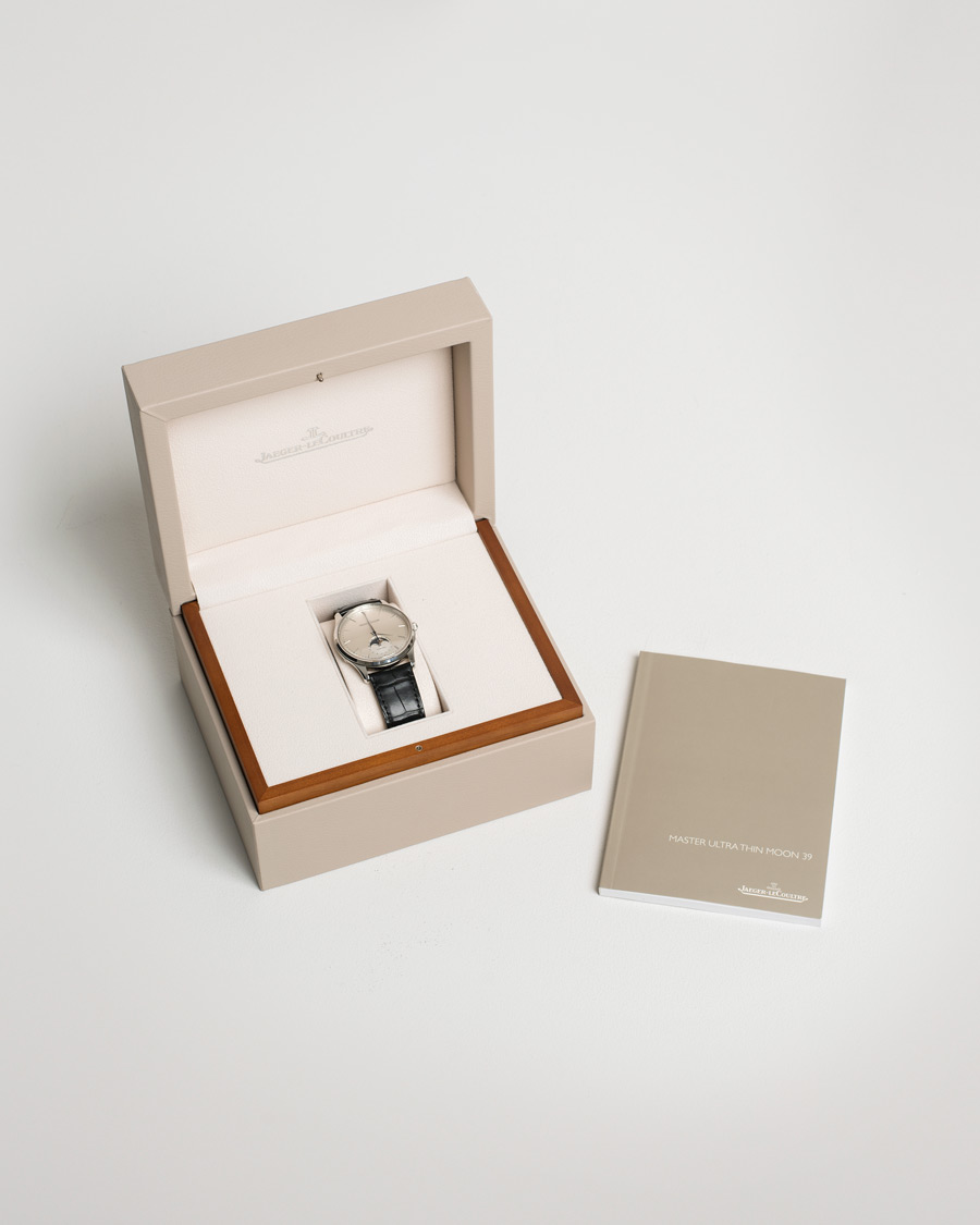 Heren | Pre-Owned & Vintage Watches | Jaeger-LeCoultre Pre-Owned | Master Ultra Thin Moon39 176.8.64S Steel Silver