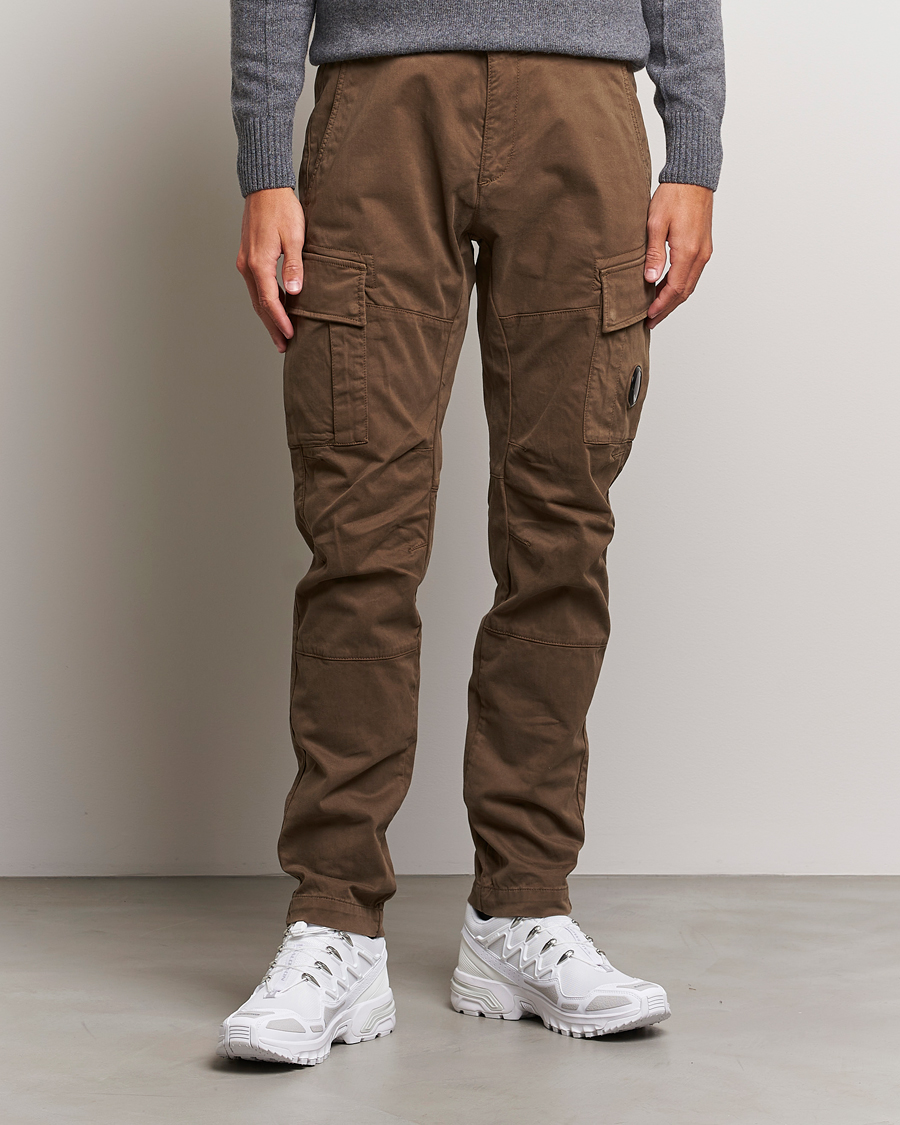 Heren | Broeken | C.P. Company | Stretch Satin Lens Cargo Pants Light Brown