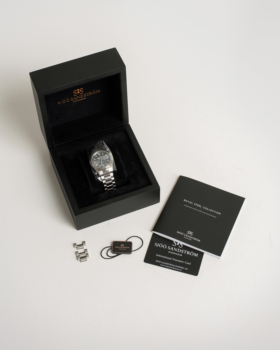 Heren | Sjöö Sandström Pre-Owned Royal Steel Worldtimer 36mm SS-1836-WT Steel/Grey | Sjöö Sandström Pre-Owned | Royal Steel Worldtimer 36mm SS-1836-WT Steel/Grey