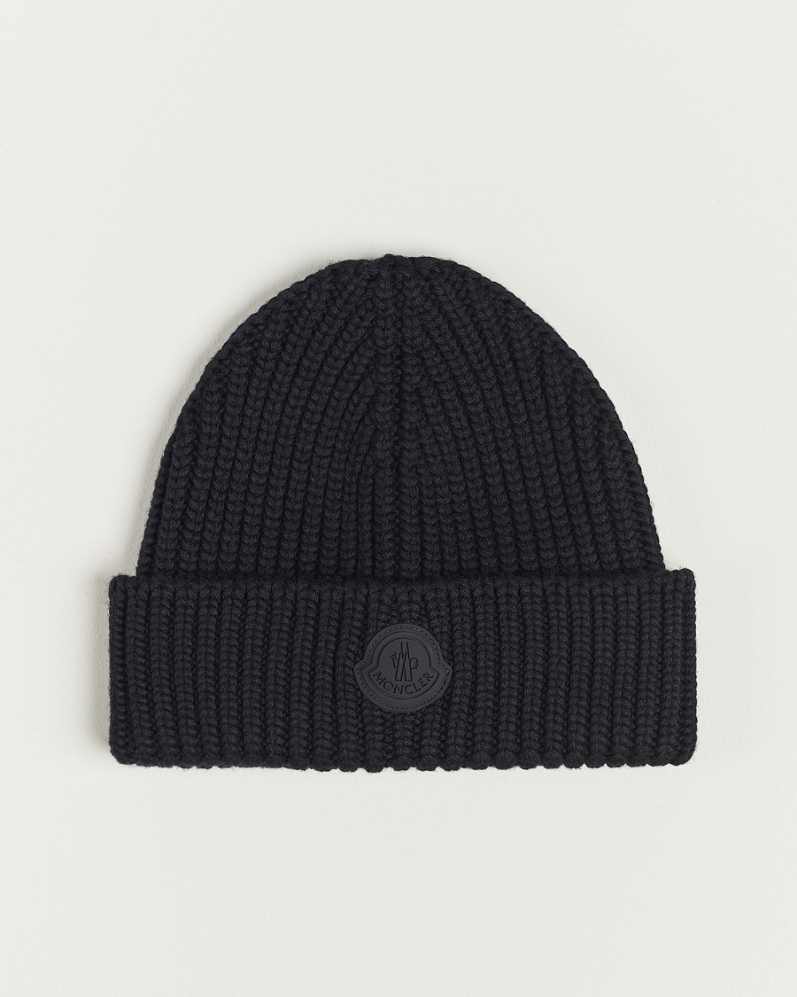 Heren | Moncler Tonal Logo Beanie Black | Moncler | Tonal Logo Beanie Black