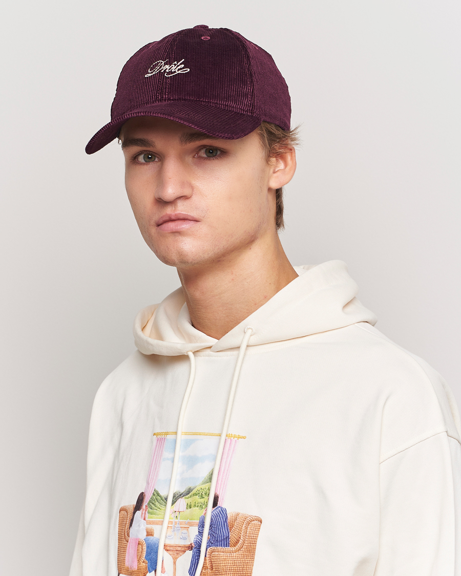 Heren | Drôle de Monsieur Signature Corduroy Cap Wine | Drôle de Monsieur | Signature Corduroy Cap Wine