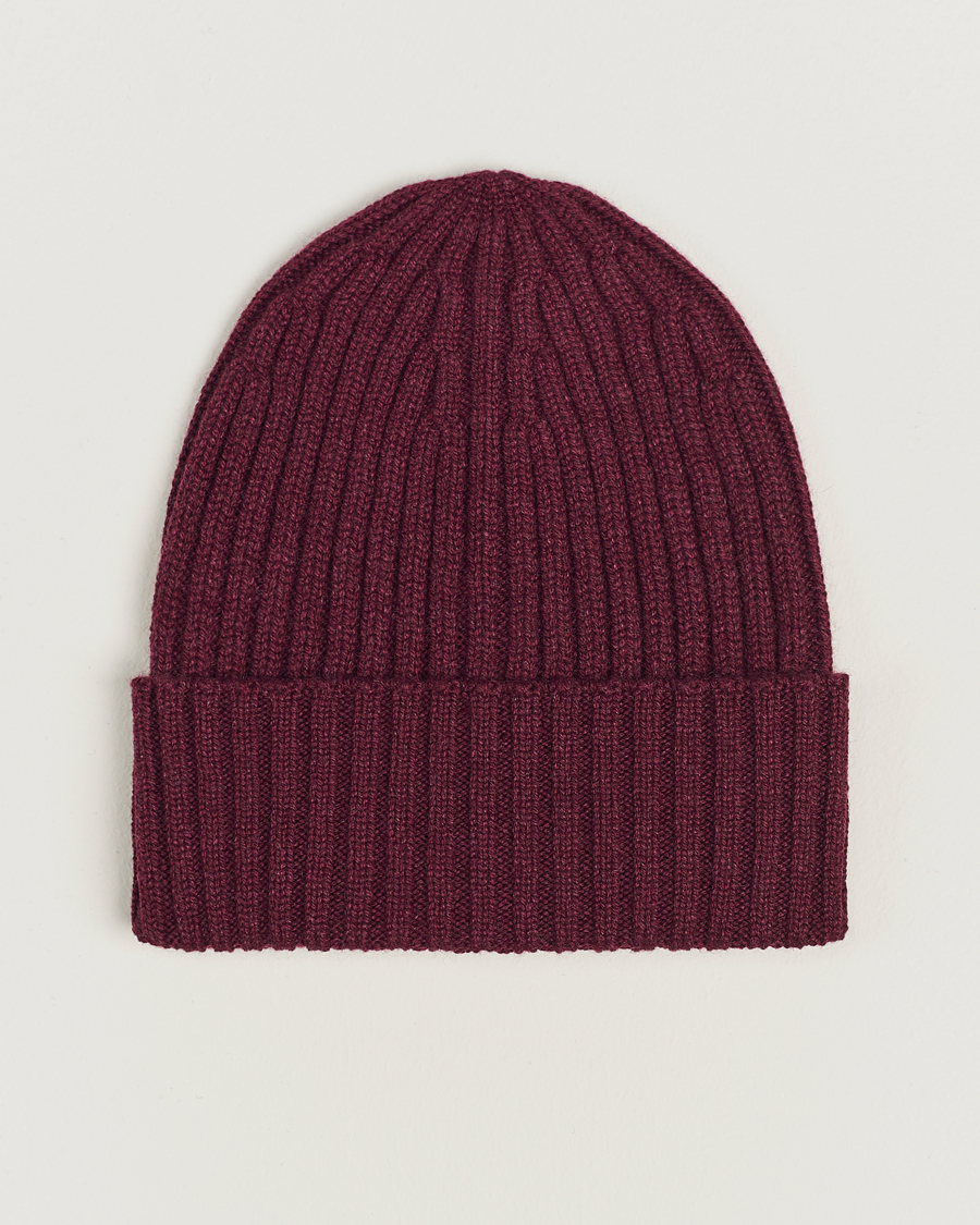 Heren | Piacenza Cashmere Ribbed Cashmere Beanie Burgundy | Piacenza Cashmere | Ribbed Cashmere Beanie Burgundy