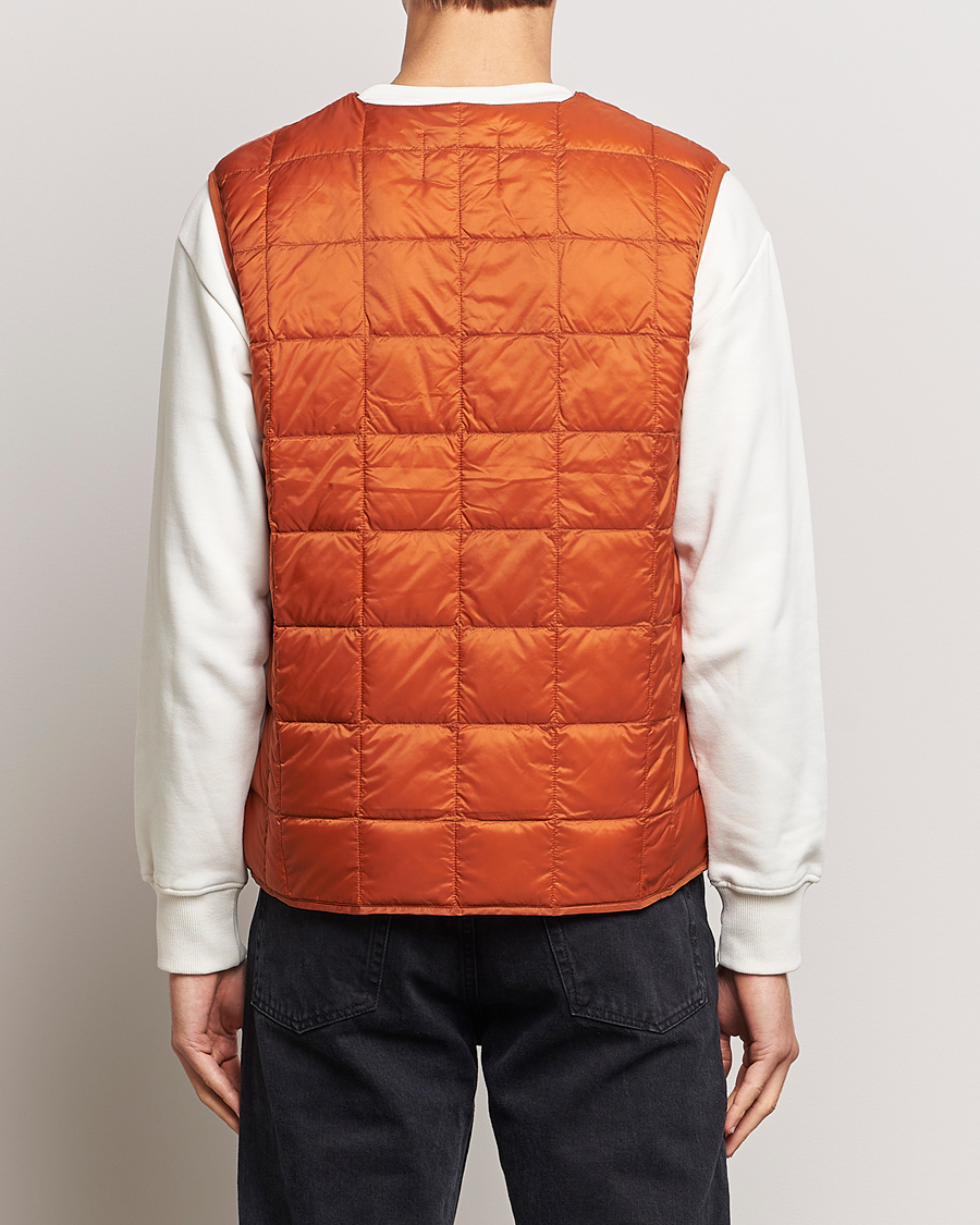Heren | Jassen | TAION | V-Neck Lightweight Down Vest Brick Orange