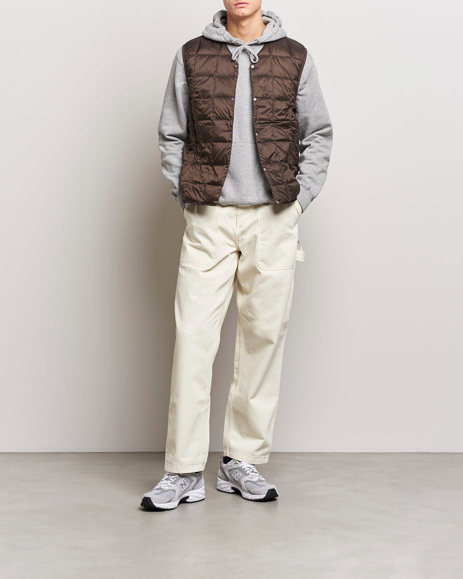 Heren | Jassen | TAION | V-Neck Lightweight Down Vest Dark Choco