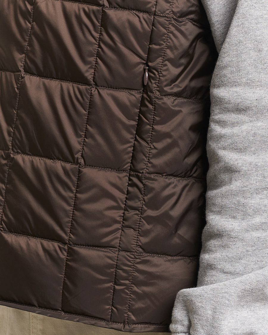 Heren | Jassen | TAION | V-Neck Lightweight Down Vest Dark Choco