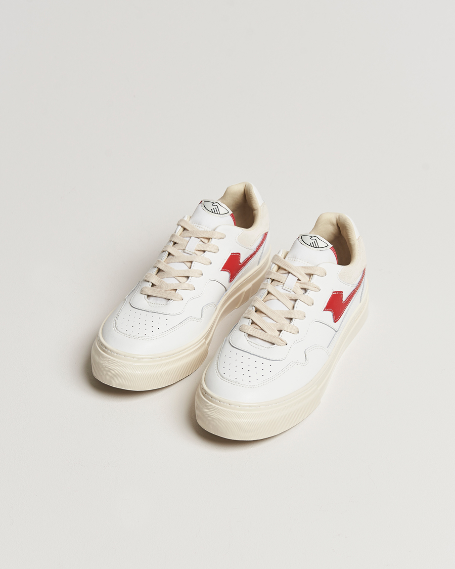 Heren | Stepney Workers Club Pearl S-Strike Leather Sneaker White/Red | Stepney Workers Club | Pearl S-Strike Leather Sneaker White/Red