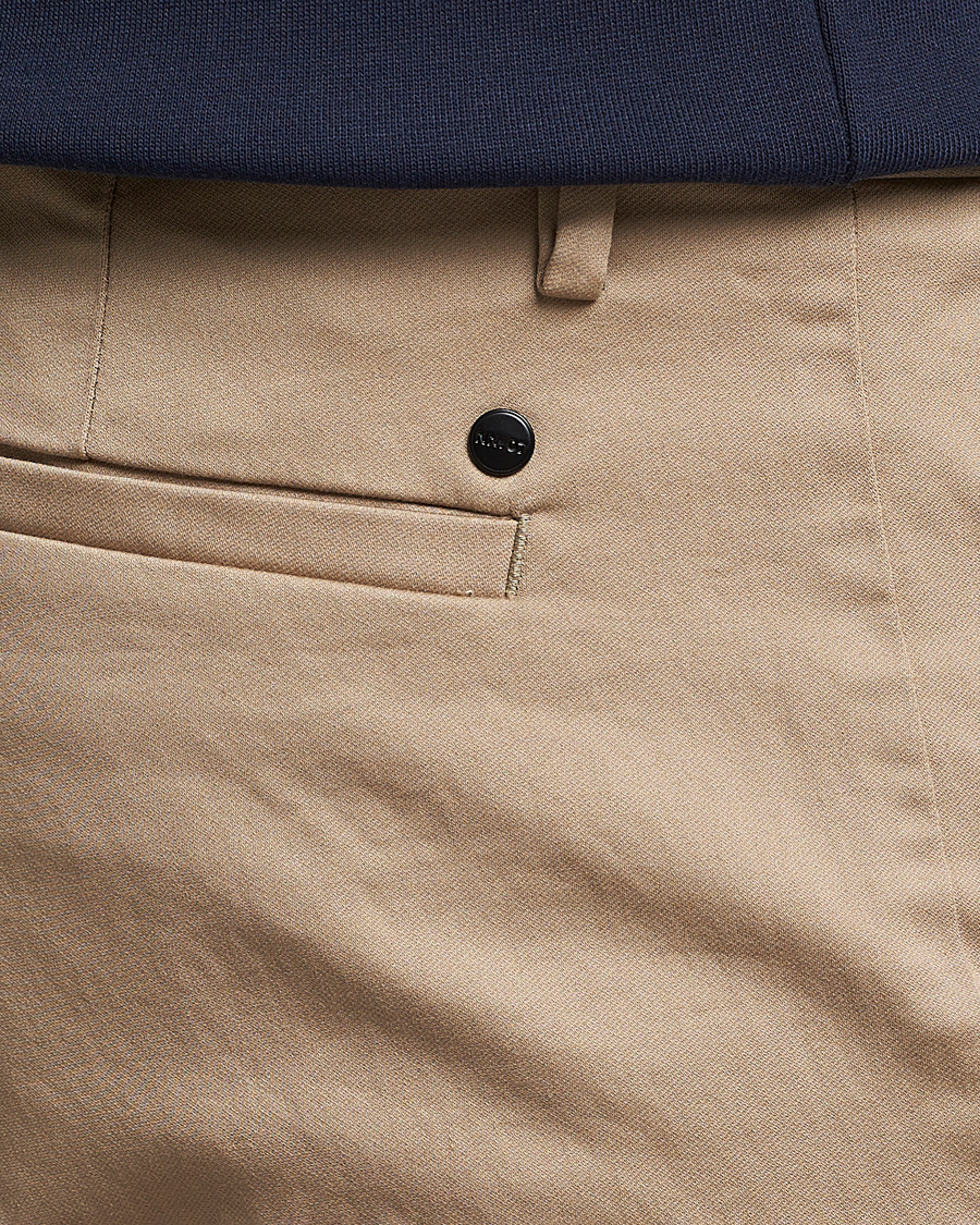 Heren | Broeken | NN07 | Theo Regular Fit Stretch Chinos Khaki