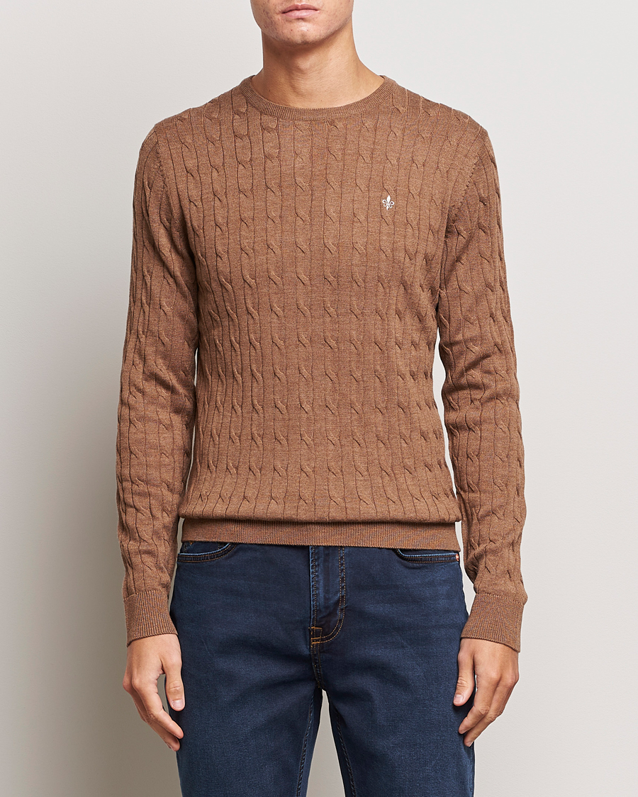 Heren | Morris | Morris | Merino Cable Crew Neck Camel