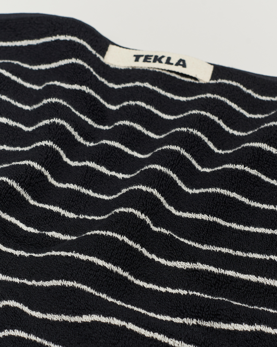 Heren | Stoffen | Tekla | Organic Terry Hand Towel Black Stripe