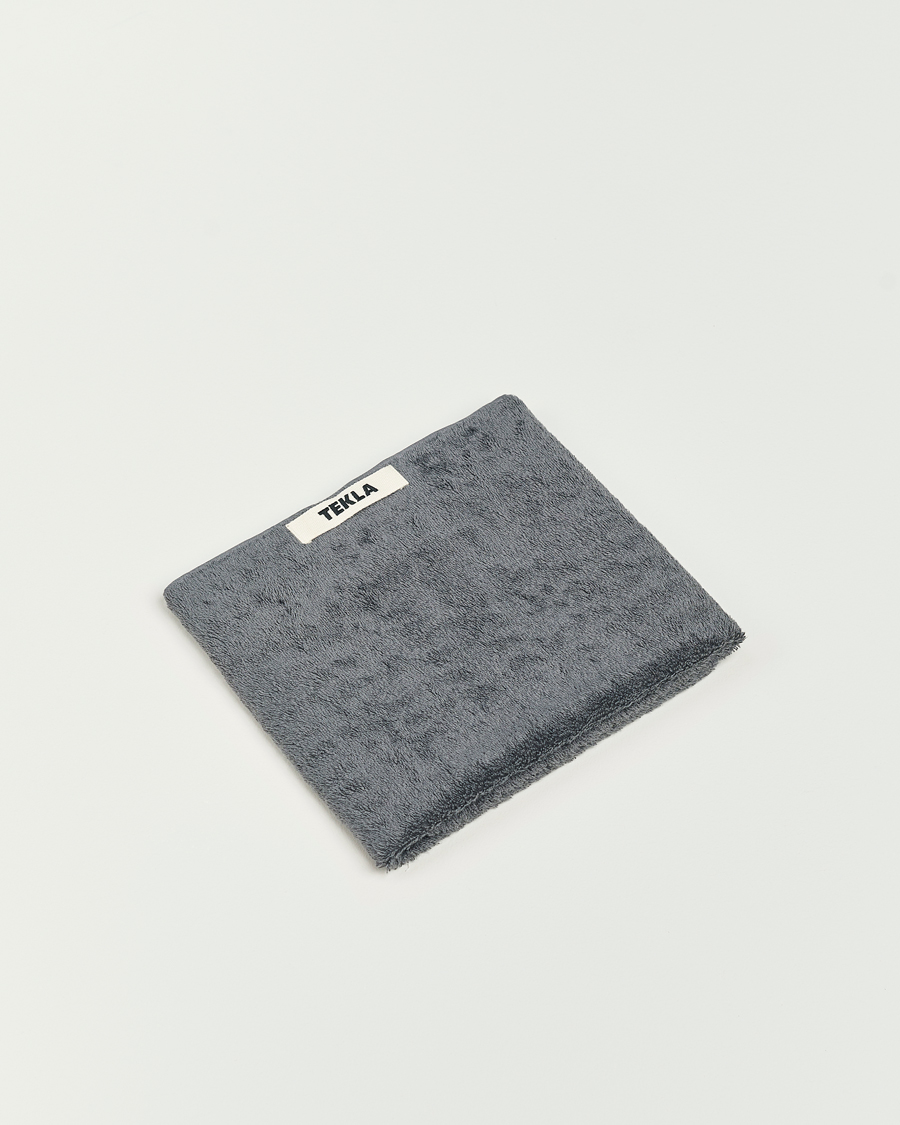 Heren | Stoffen | Tekla | Organic Terry Hand Towel Charcoal Grey