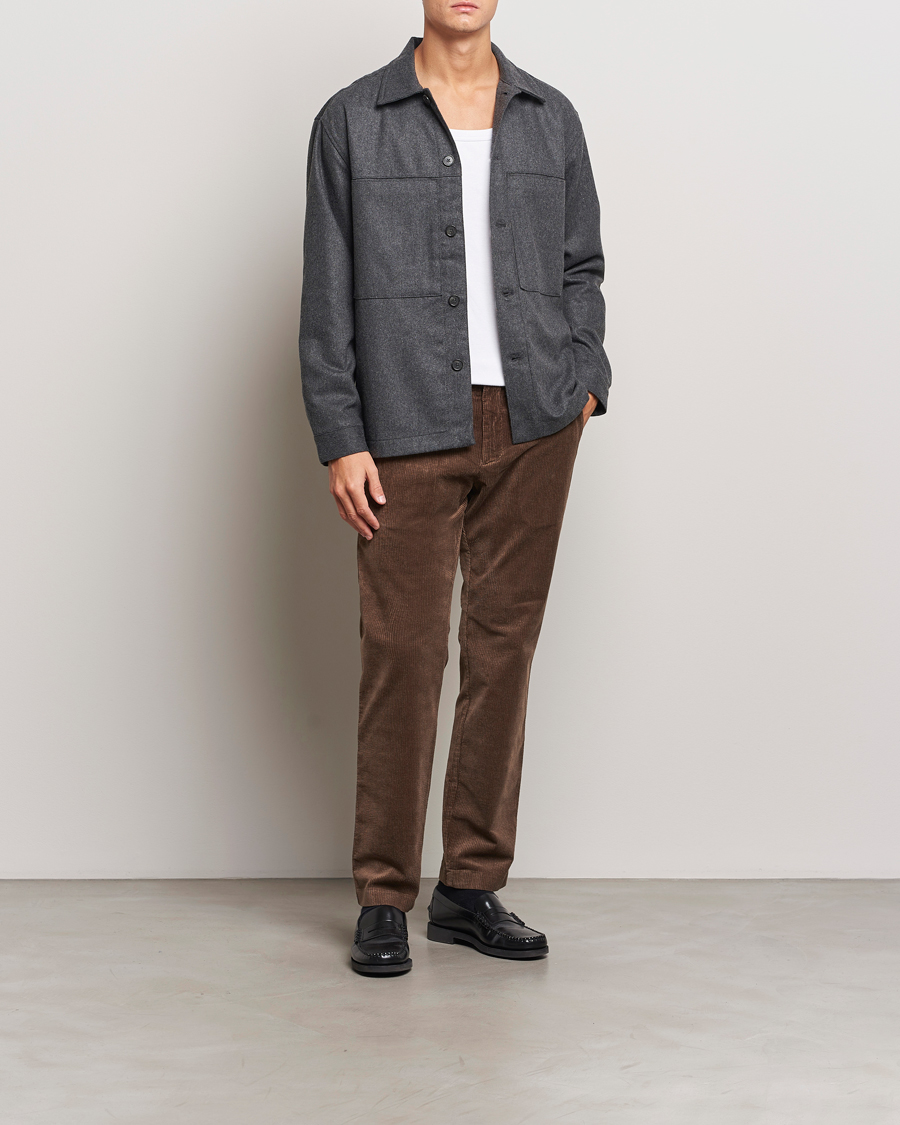 Heren | Broeken | NN07 | Theo Regular Fit Corduroy Chinos Shitake