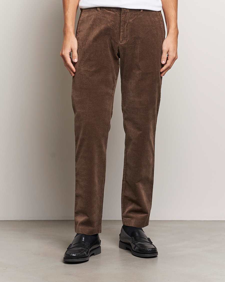 Heren | Broeken | NN07 | Theo Regular Fit Corduroy Chinos Shitake