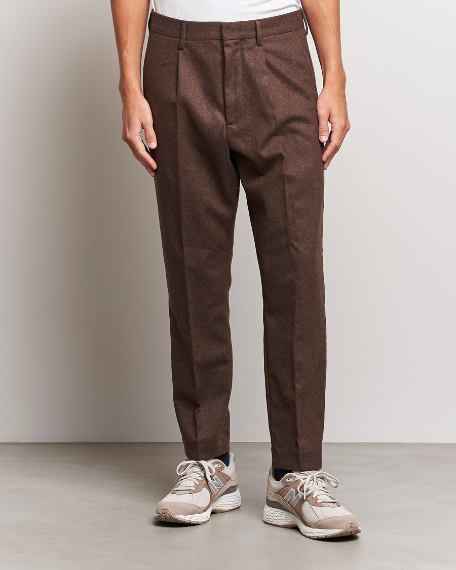 Heren | Broeken | NN07 | Bill Brushed Flannel Pleated Trousers Demitasse Brown