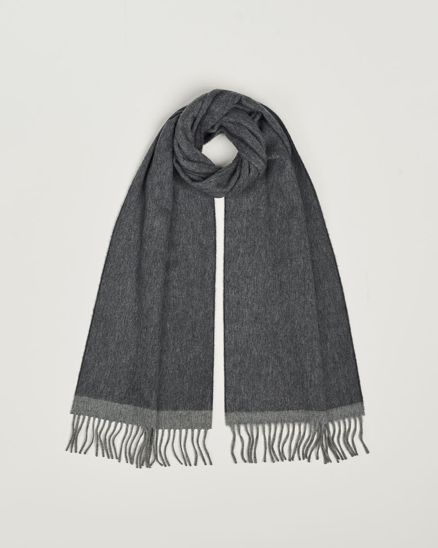 Heren | Begg & Co Solid Board Wool/Cashmere Scarf Flannel Charcoal | Begg & Co | Solid Board Wool/Cashmere Scarf Flannel Charcoal