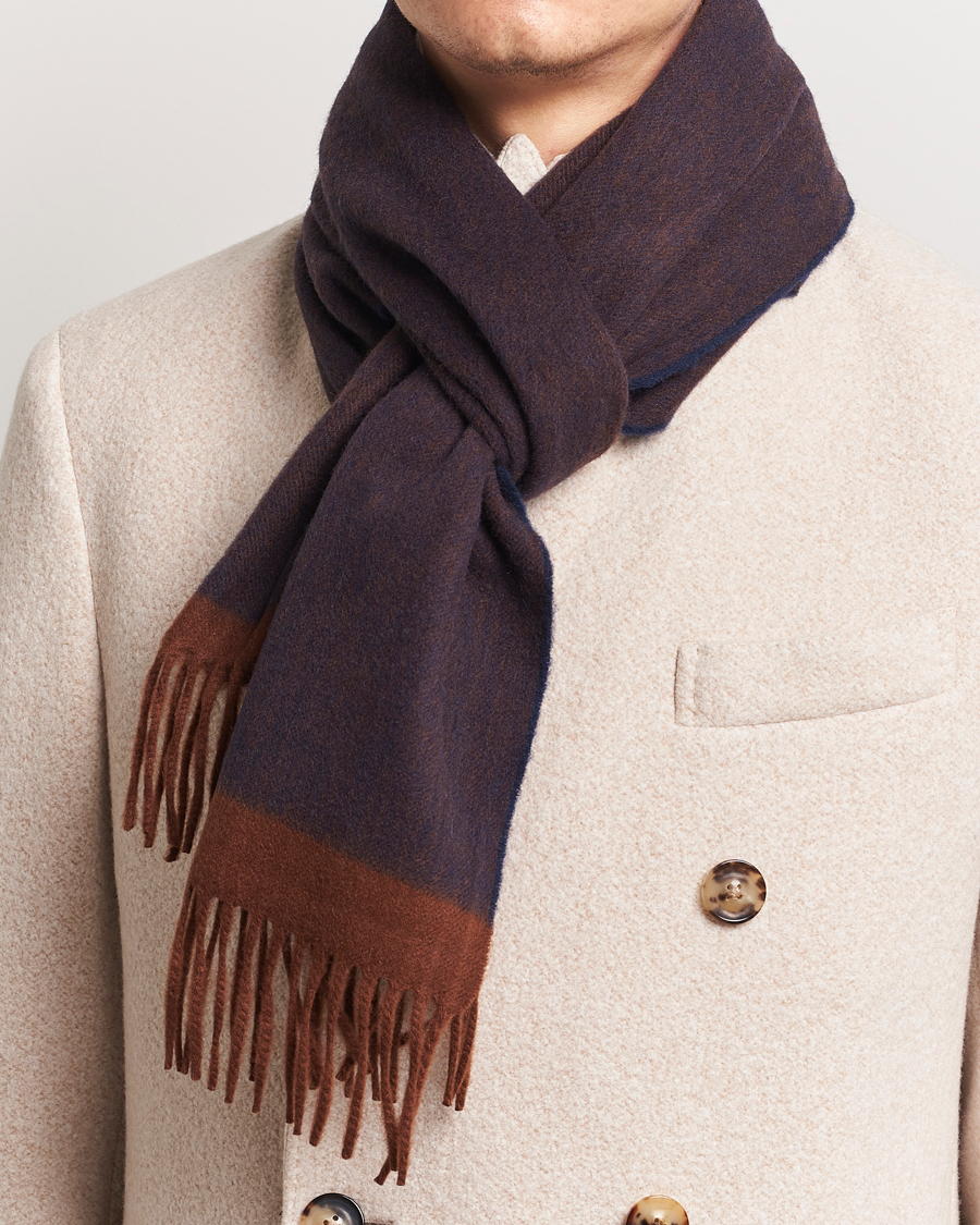 Heren | Sjaals | Begg & Co | Solid Board Wool/Cashmere Scarf Navy Chocolate