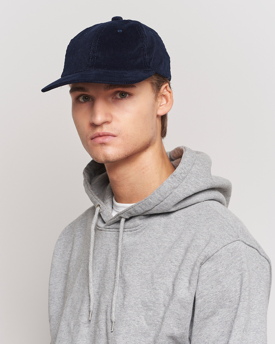 Heren | BEAMS PLUS 6 Panel Corduroy Cap Navy | BEAMS PLUS | 6 Panel Corduroy Cap Navy