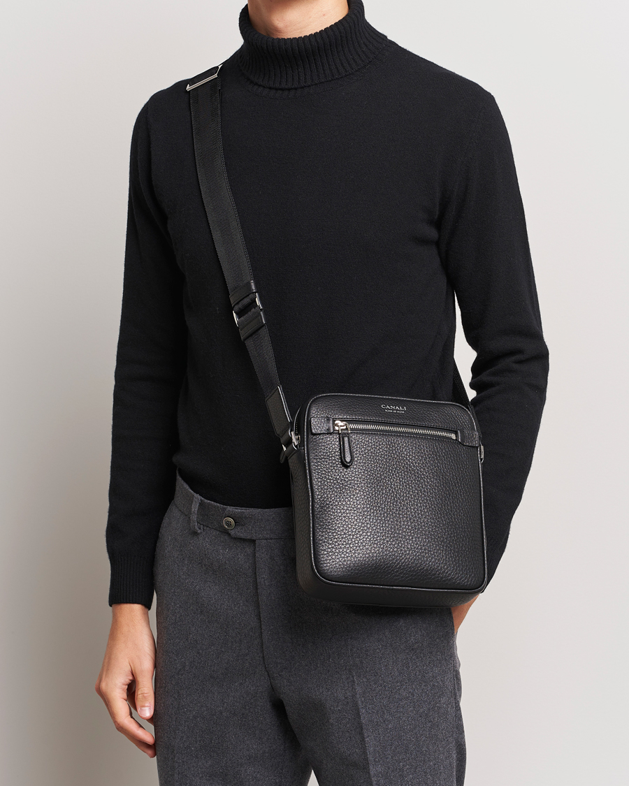 Heren | Italian Department | Canali | Grain Leather Shoulder Bag Black