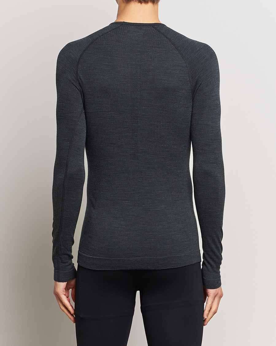Heren | T-shirts | Falke | Long Sleeve Wool Tech Shirt Black