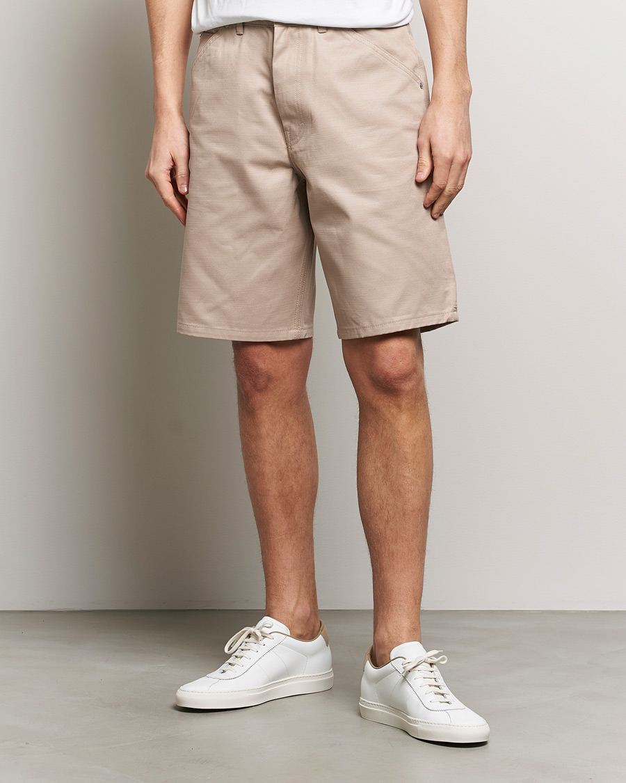 Heren | Chino-shorts | Filippa K | Workwear Shorts Taupe