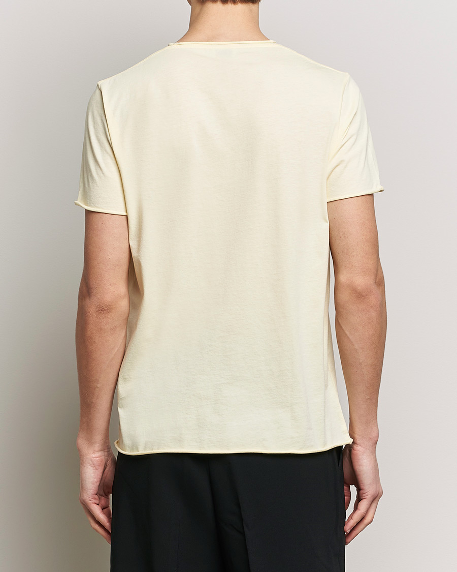 Heren | T-shirts | Filippa K | Roll Neck Crew Neck T-Shirt Soft Yellow