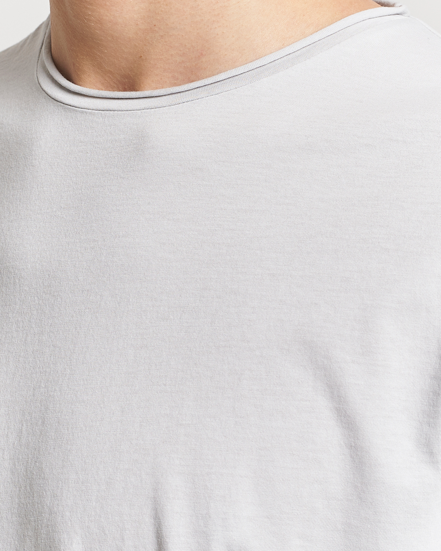 Heren | T-shirts | Filippa K | Roll Neck Crew Neck T-Shirt Light Grey