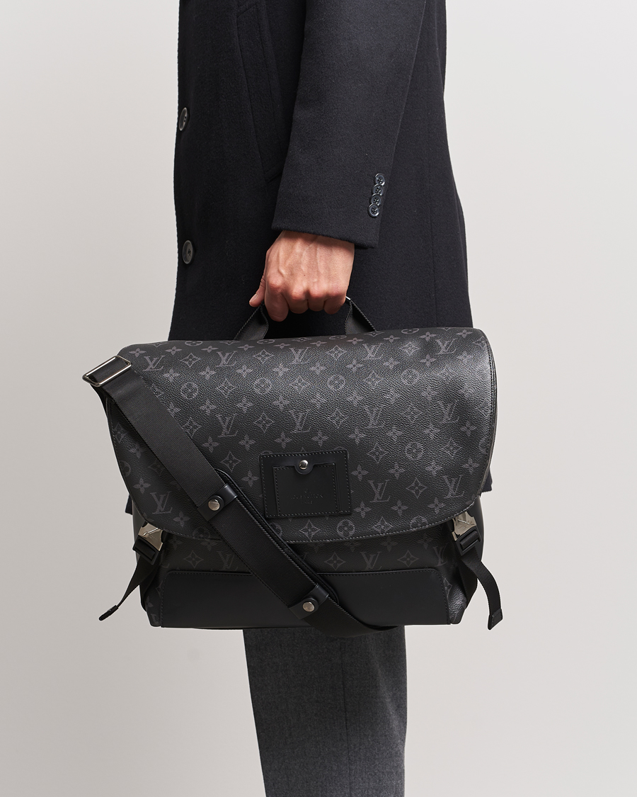 Heren |  | Louis Vuitton Pre-Owned | Messenger Voyager MM Bag Monogram Eclipse