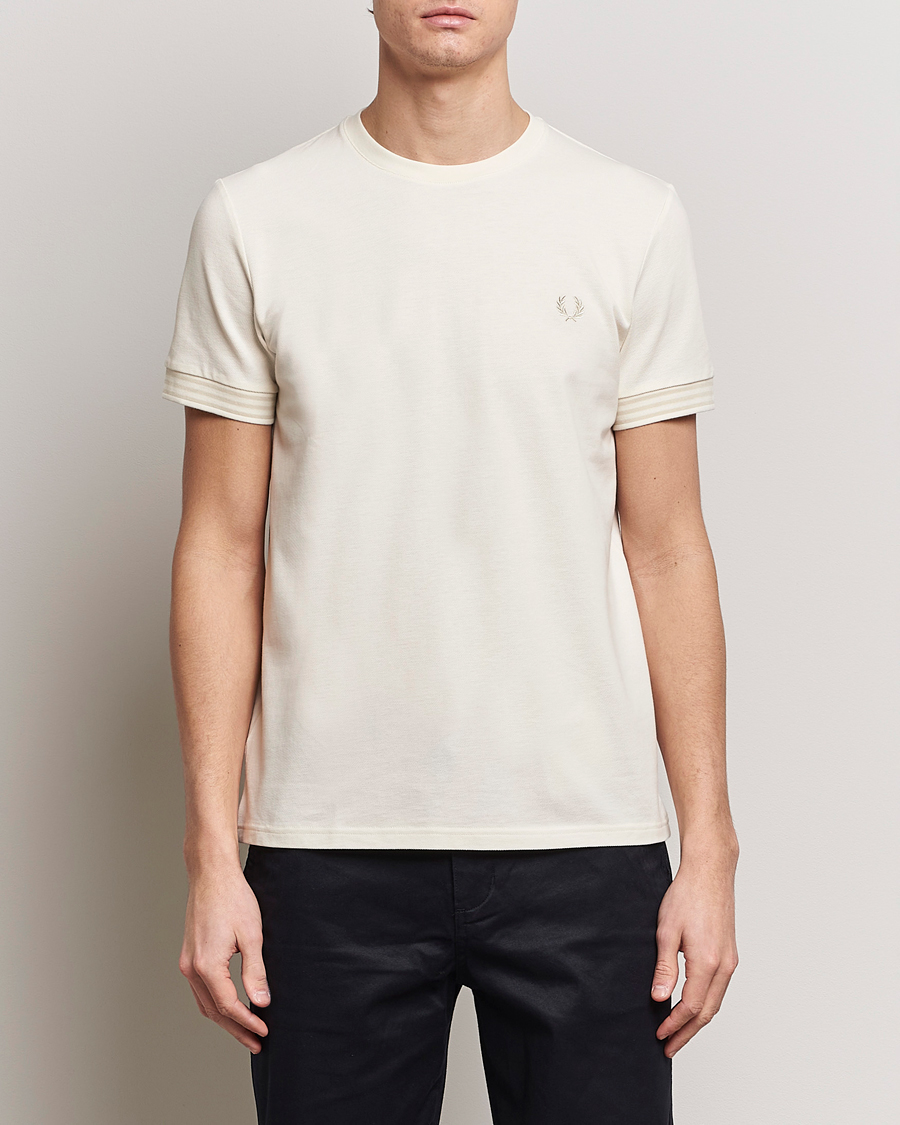 Heren |  | Fred Perry | Striped Cuff Crew Neck T-Shirt Ecru