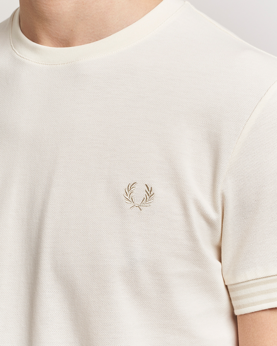 Heren | T-shirts | Fred Perry | Striped Cuff Crew Neck T-Shirt Ecru