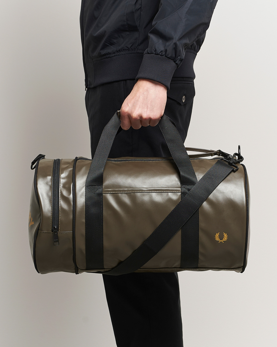 Heren | Tassen | Fred Perry | Tonal Classic Barrel Bag Uniform Green