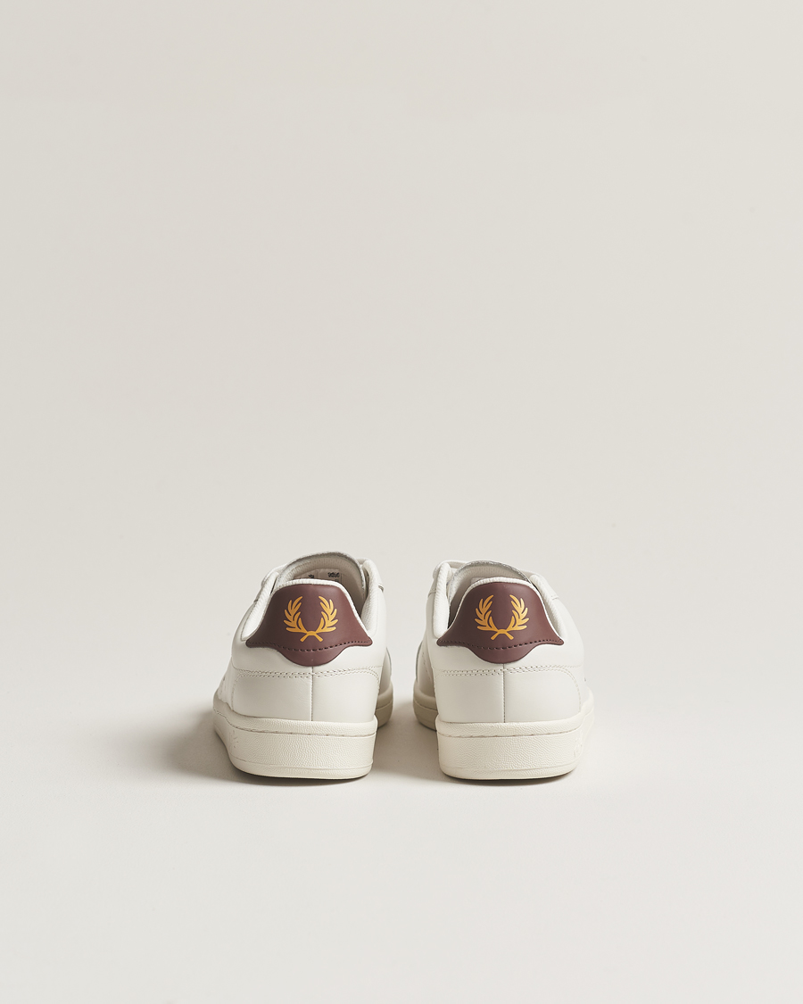 Heren | Fred Perry B721 Leather Sneaker Porcelain/Brick Red | Fred Perry | B721 Leather Sneaker Porcelain/Brick Red