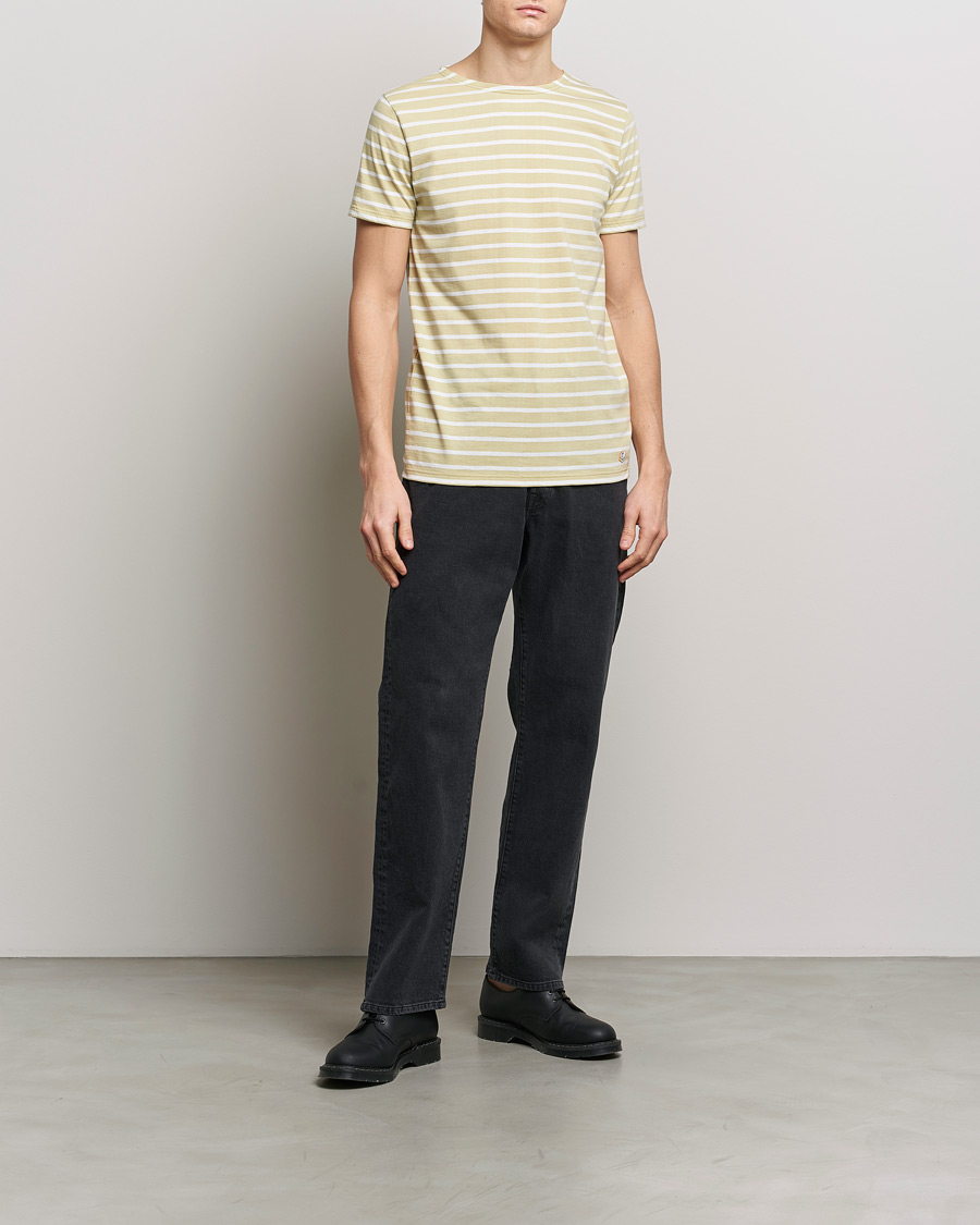 Heren | T-shirts | Armor-lux | Hoëdic Boatneck Héritage Stripe T-shirt Pale Olive/Milk