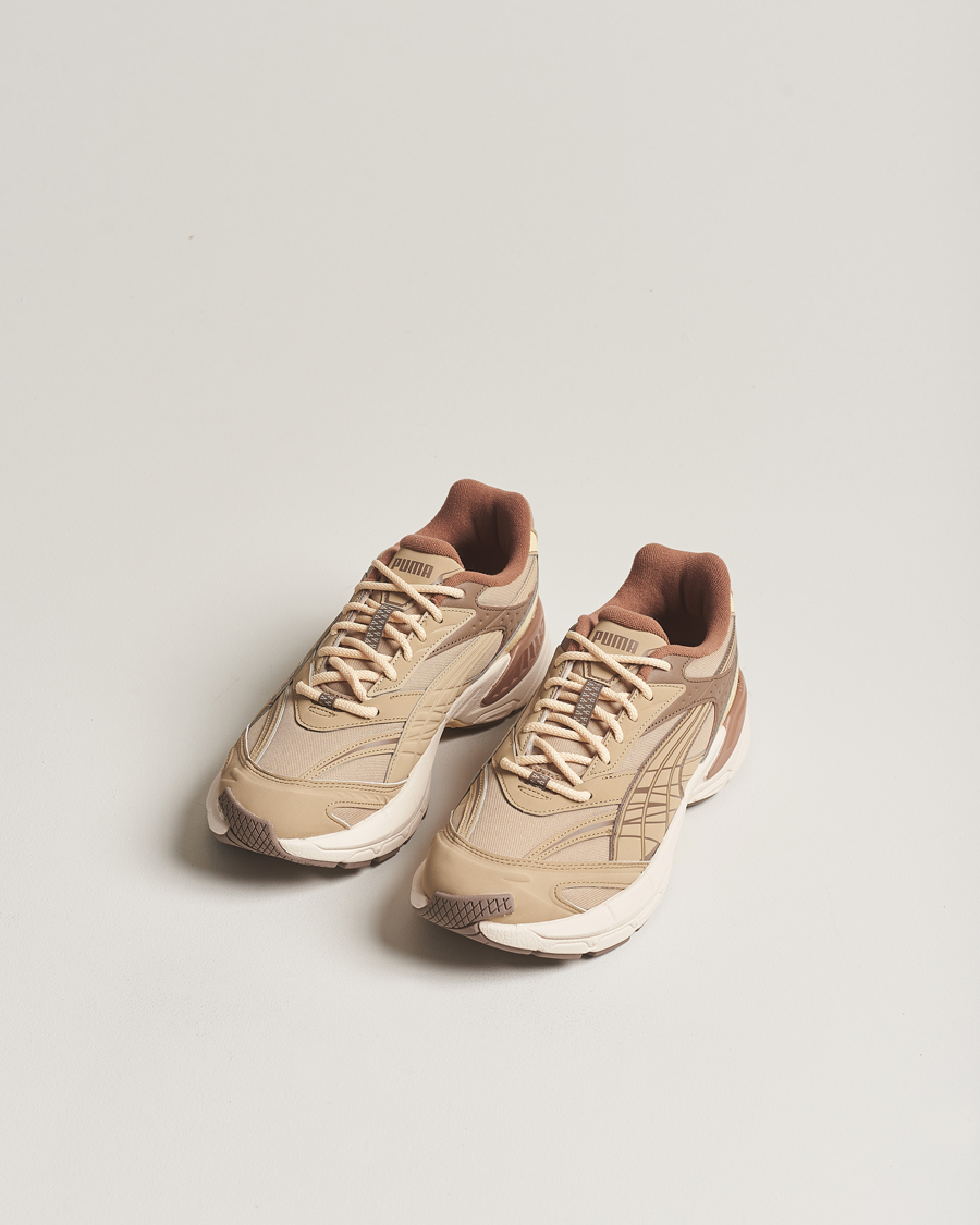Heren | Puma Velophasis Earth Running Sneaker Prairie Tan | Puma | Velophasis Earth Running Sneaker Prairie Tan