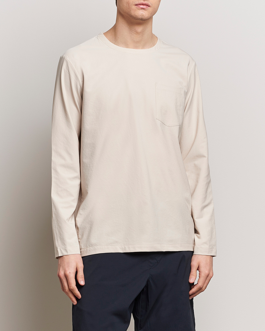 Heren | T-shirts | Houdini | Cover Crew Quick Dry Long Sleeve Foggy Mountain