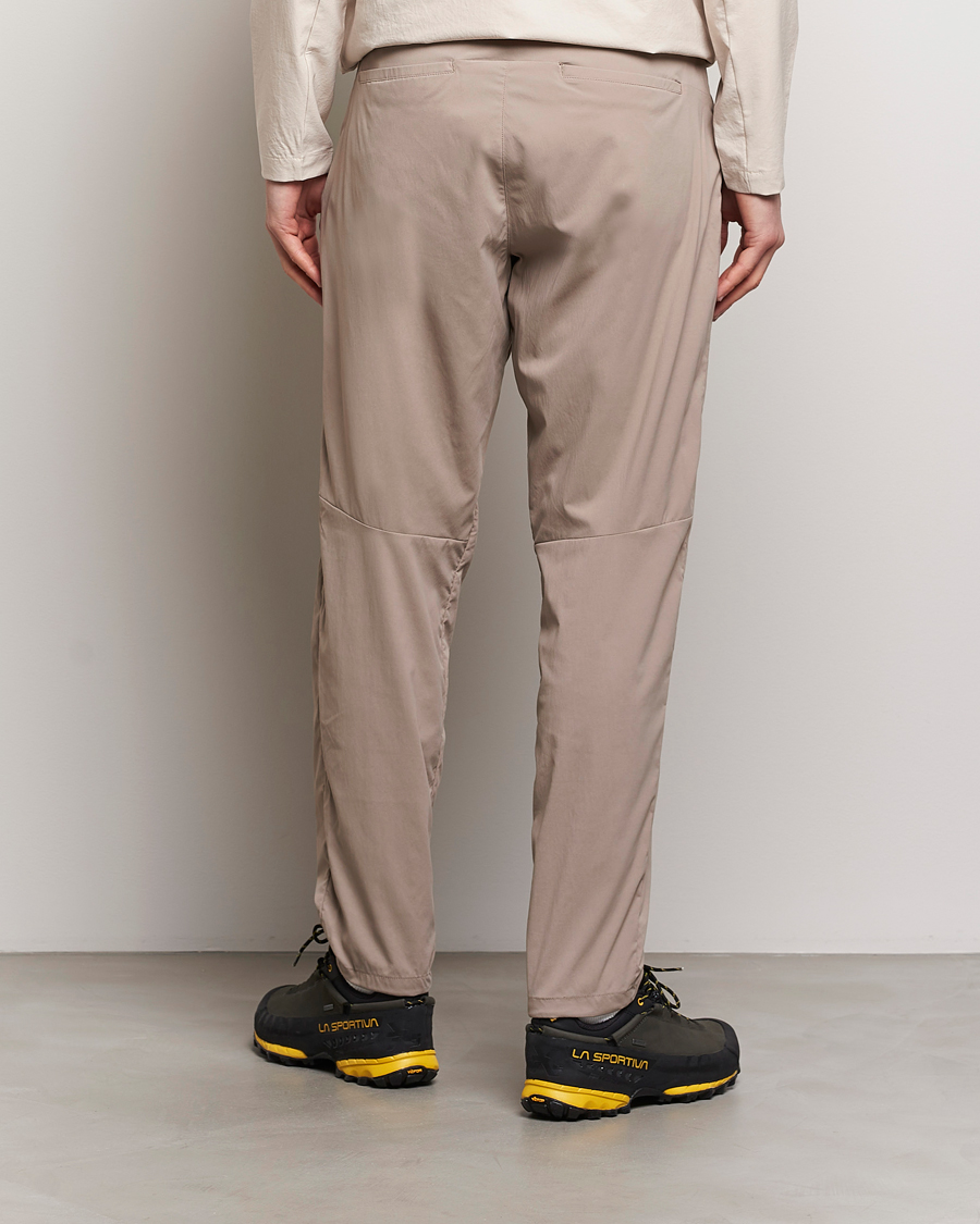 Heren | Broeken | Houdini | Wadi Ultralight Pants Misty Beach