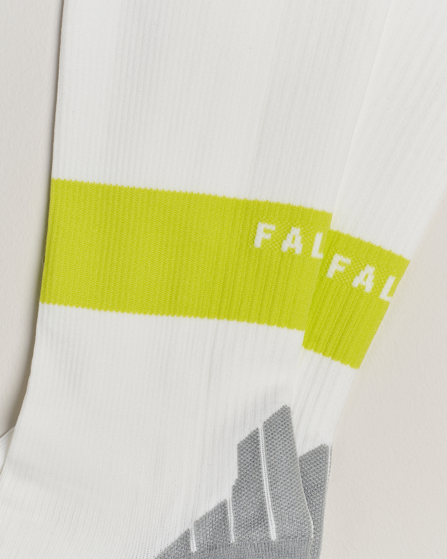 Heren | Nieuws | Falke Sport | Falke RU Compression Running Socks White
