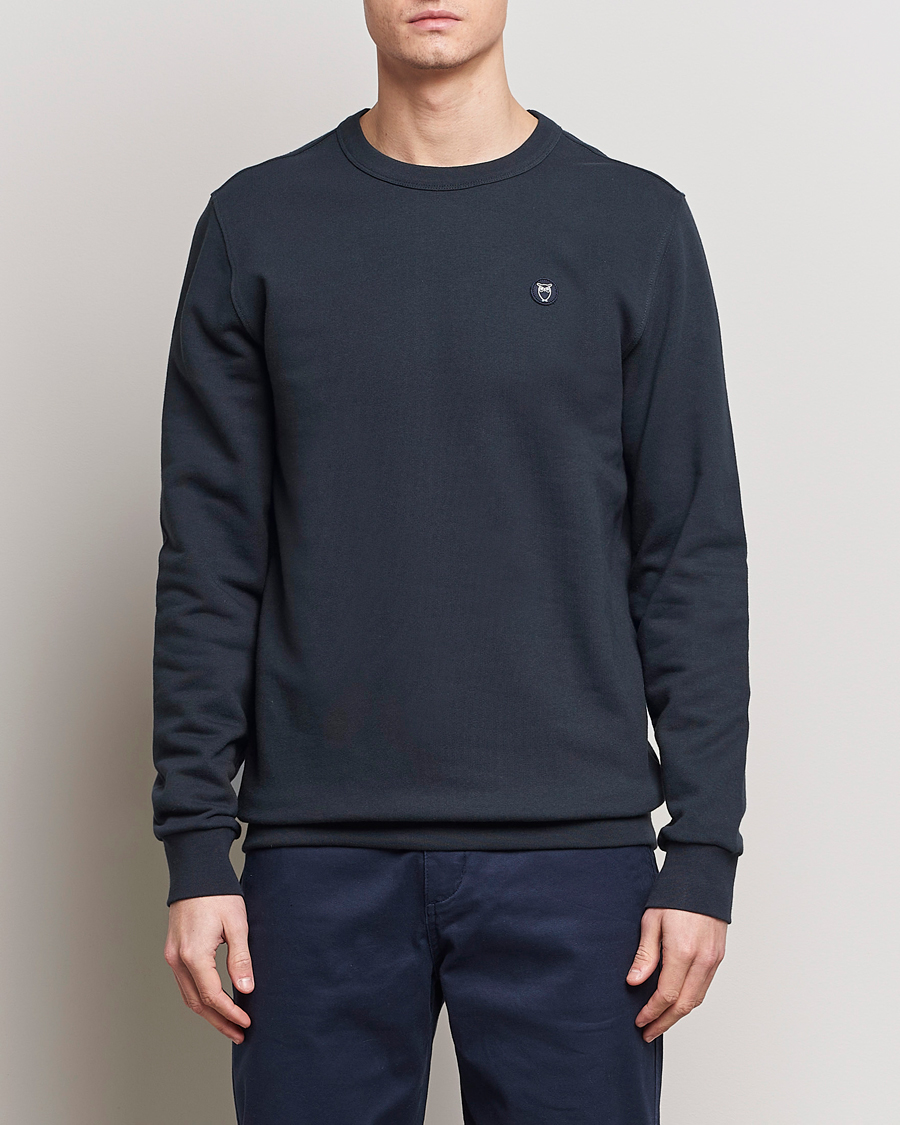 Heren |  | KnowledgeCotton Apparel | Erik Badge Sweatshirt Total Eclipse