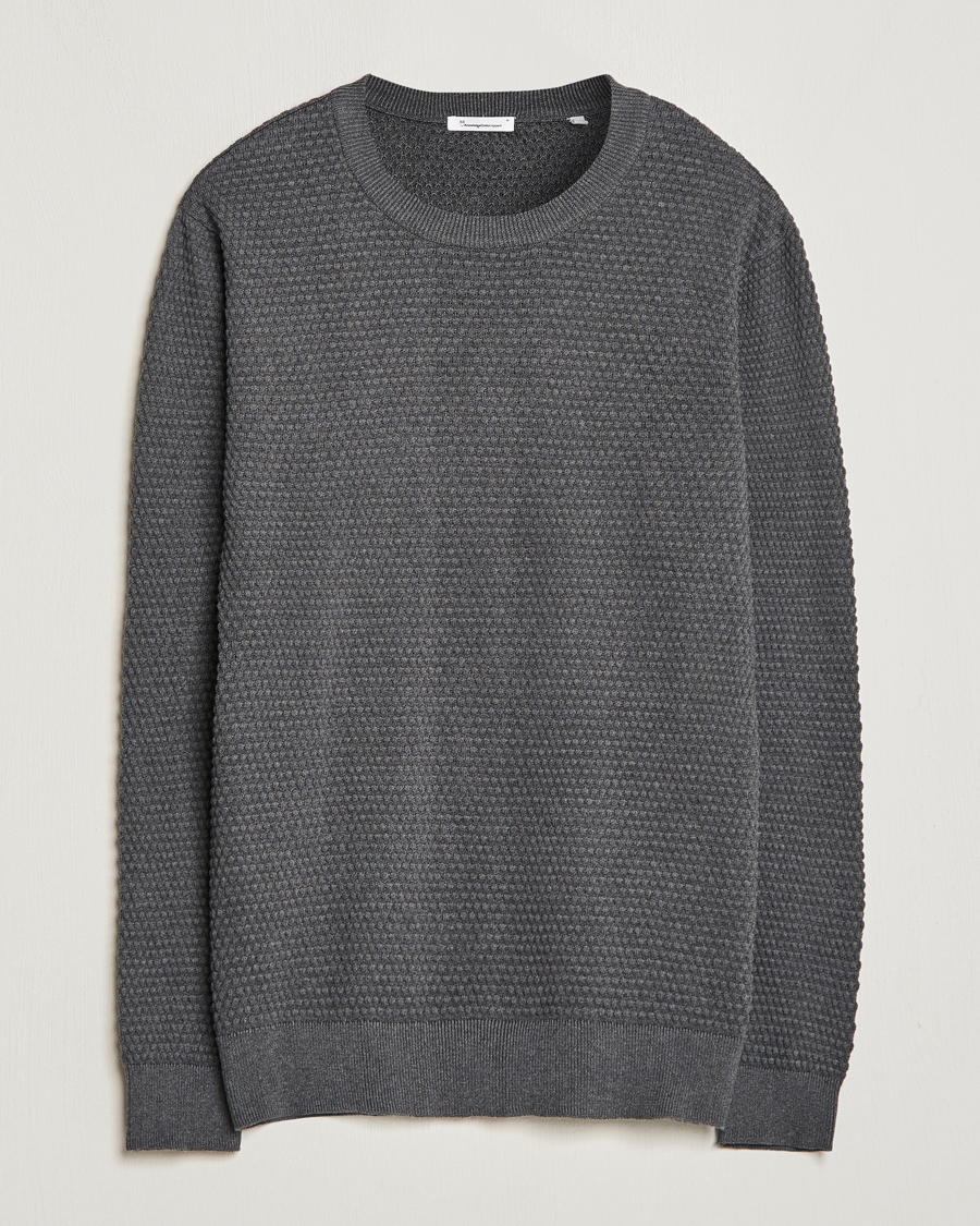 Heren | Truien | KnowledgeCotton Apparel | Vagn Bubble Knit Cotton Crew Neck Dark Grey Melange