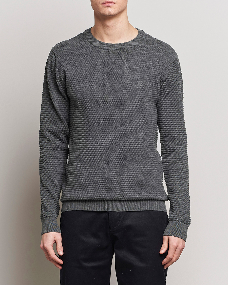 Heren | KnowledgeCotton Apparel | KnowledgeCotton Apparel | Vagn Bubble Knit Cotton Crew Neck Dark Grey Melange