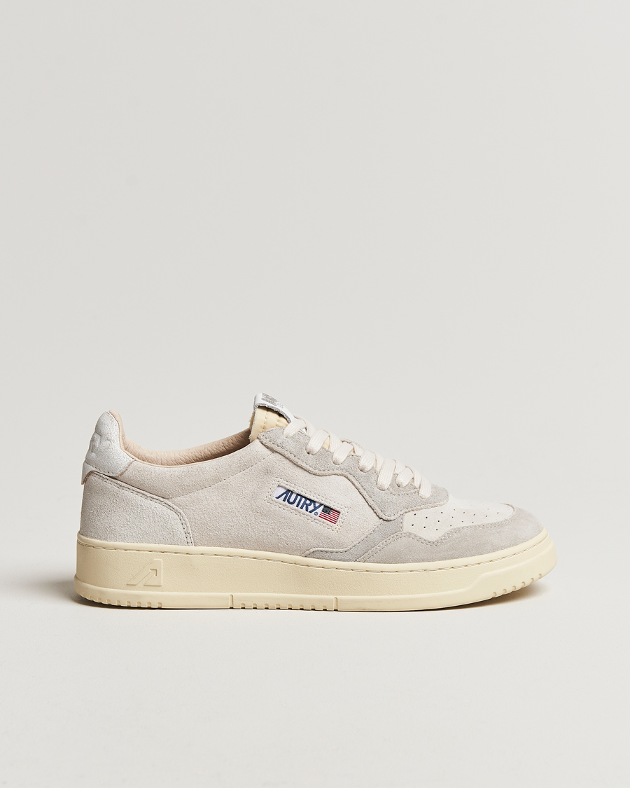Heren | Autry Medalist Low Suede Sneaker Cream | Autry | Medalist Low Suede Sneaker Cream