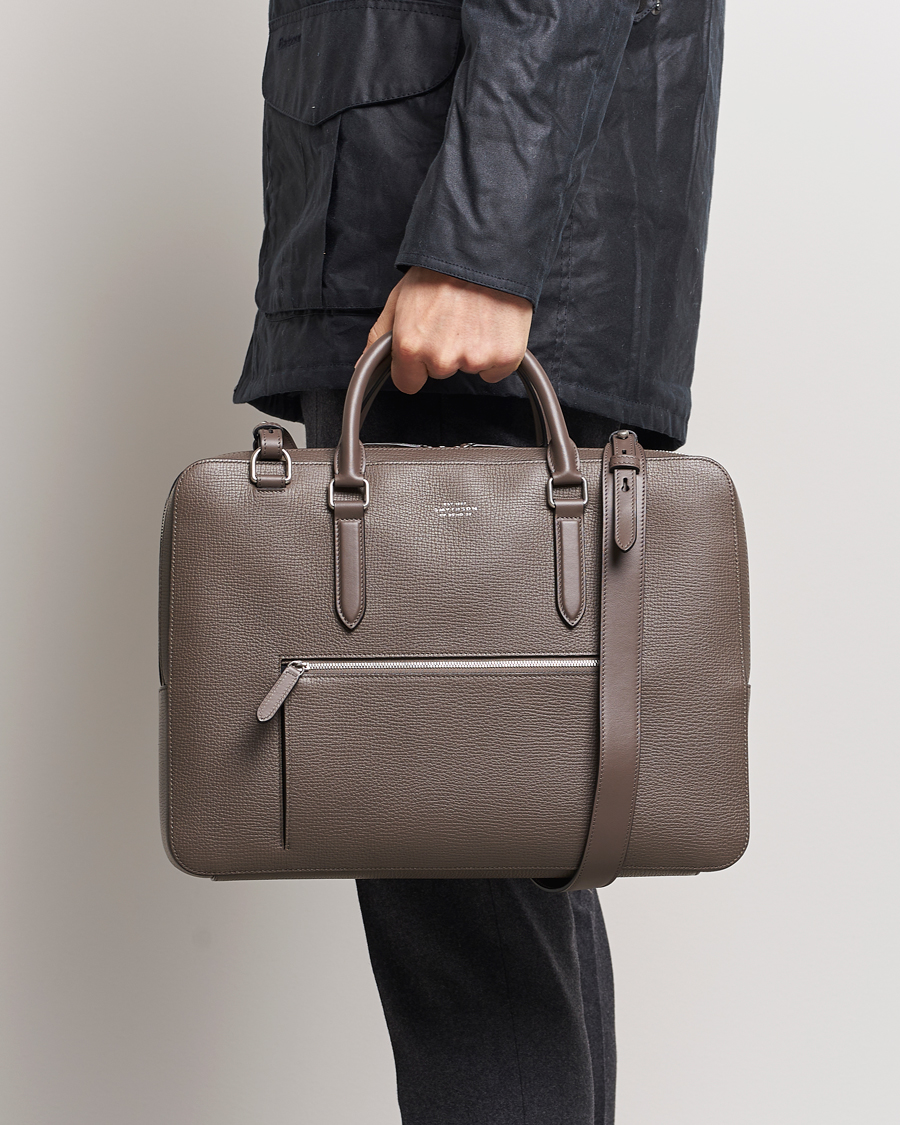 Heren | Best of British | Smythson | Ludlow Large Briefcase with Zip Front Dark Taupe