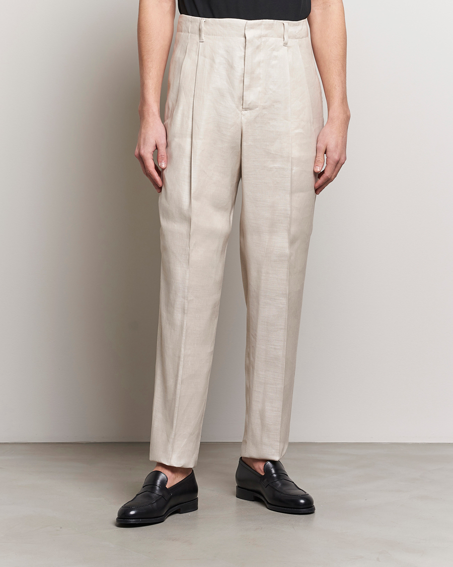 Heren | Afdelingen | Lardini | Atos Pleated Linen Trousers Beige