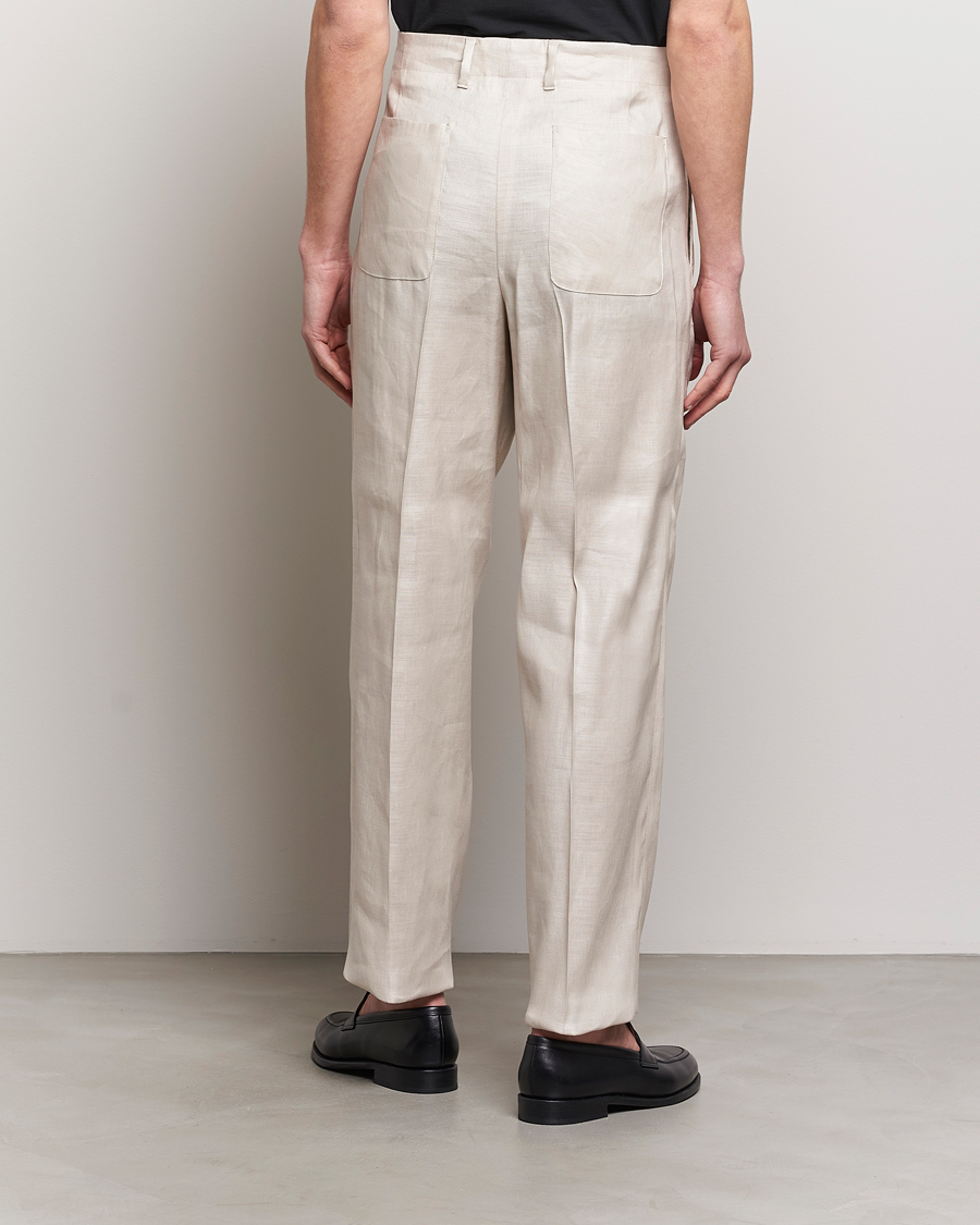 Heren | Broeken | Lardini | Atos Pleated Linen Trousers Beige