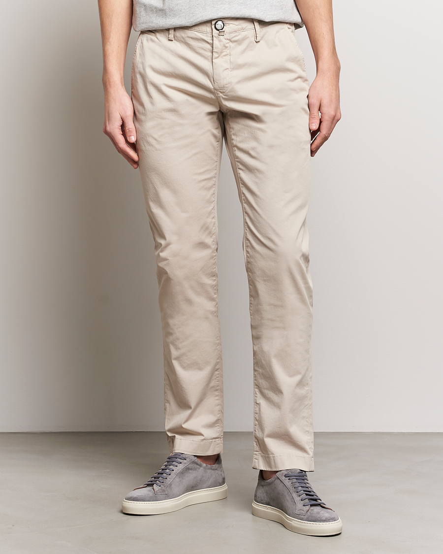 Heren | Jacob Cohën | Jacob Cohën | Bobby Cotton Gabardine Chinos Beige