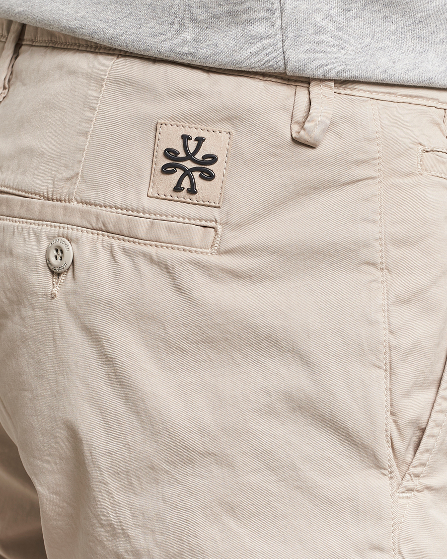 Heren | Broeken | Jacob Cohën | Bobby Cotton Gabardine Chinos Beige
