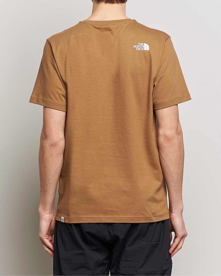 Heren | T-shirts | The North Face | Berkeley Pocket T-Shirt Utility Brown