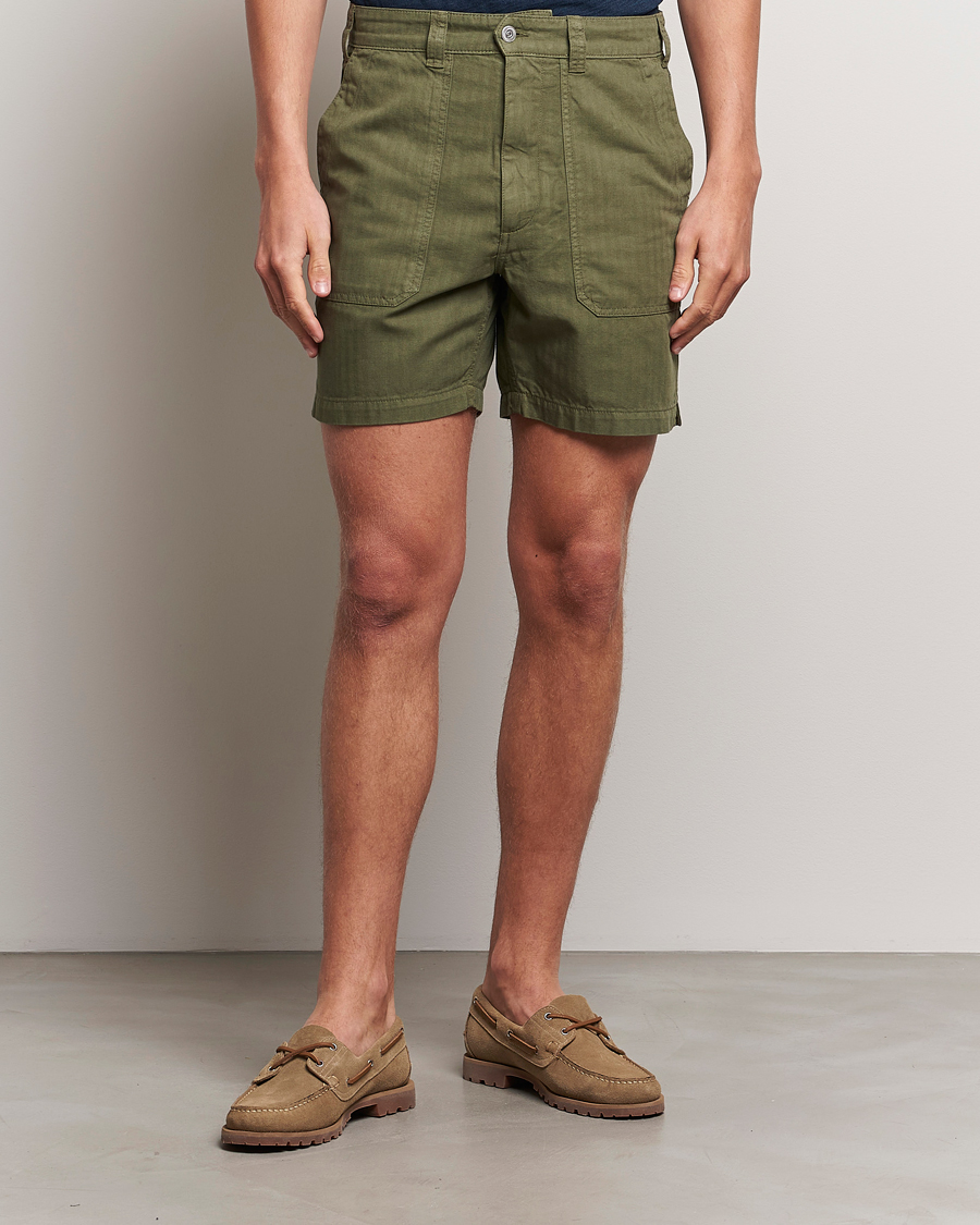 Men |  | Drake\'s | Herringbone Fatigue Cotton Shorts Olive