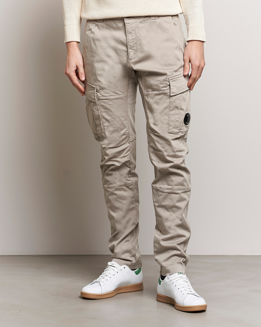 Heren | Contemporary Creators | C.P. Company | Satin Stretch Cargo Pants Beige