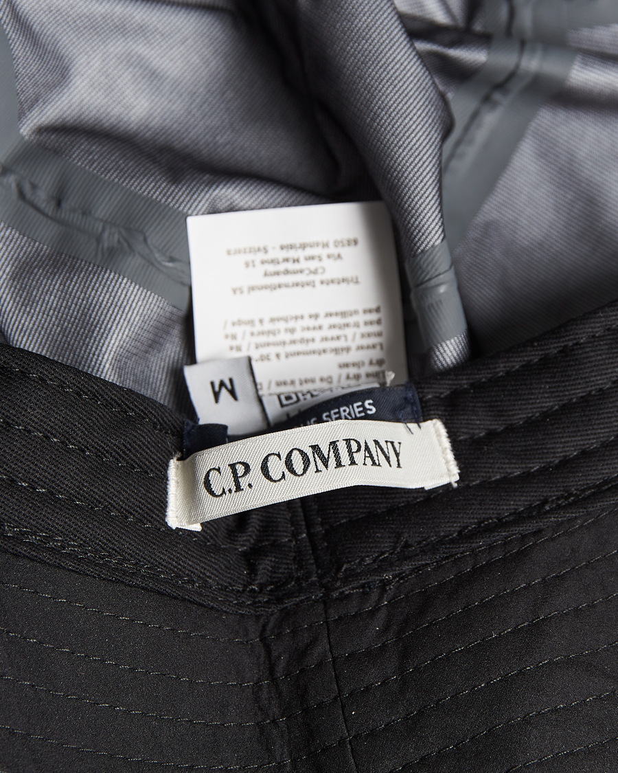 Heren | C.P. Company Metropolis Gore-Tex Bucket Hat Black | C.P. Company | Metropolis Gore-Tex Bucket Hat Black