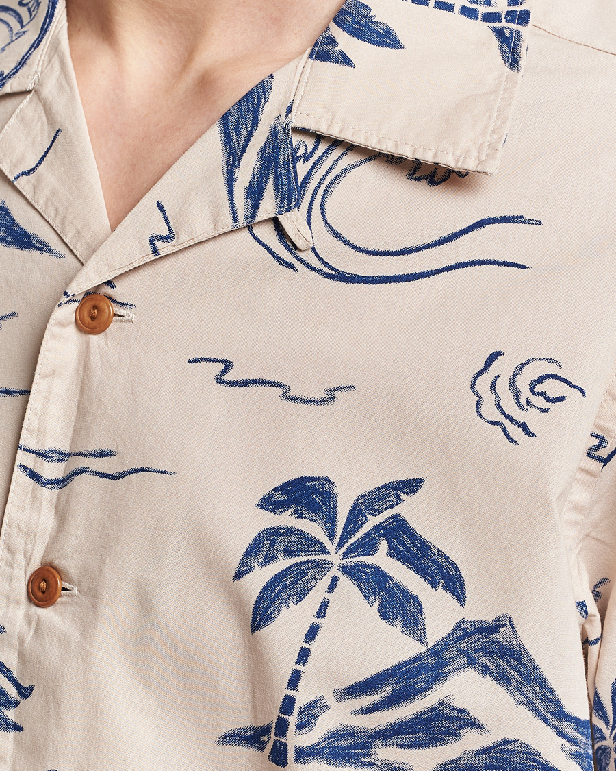 Heren | Overhemden | Nudie Jeans | Arvid Printed Waves Hawaii Short Sleeve Shirt Ecru