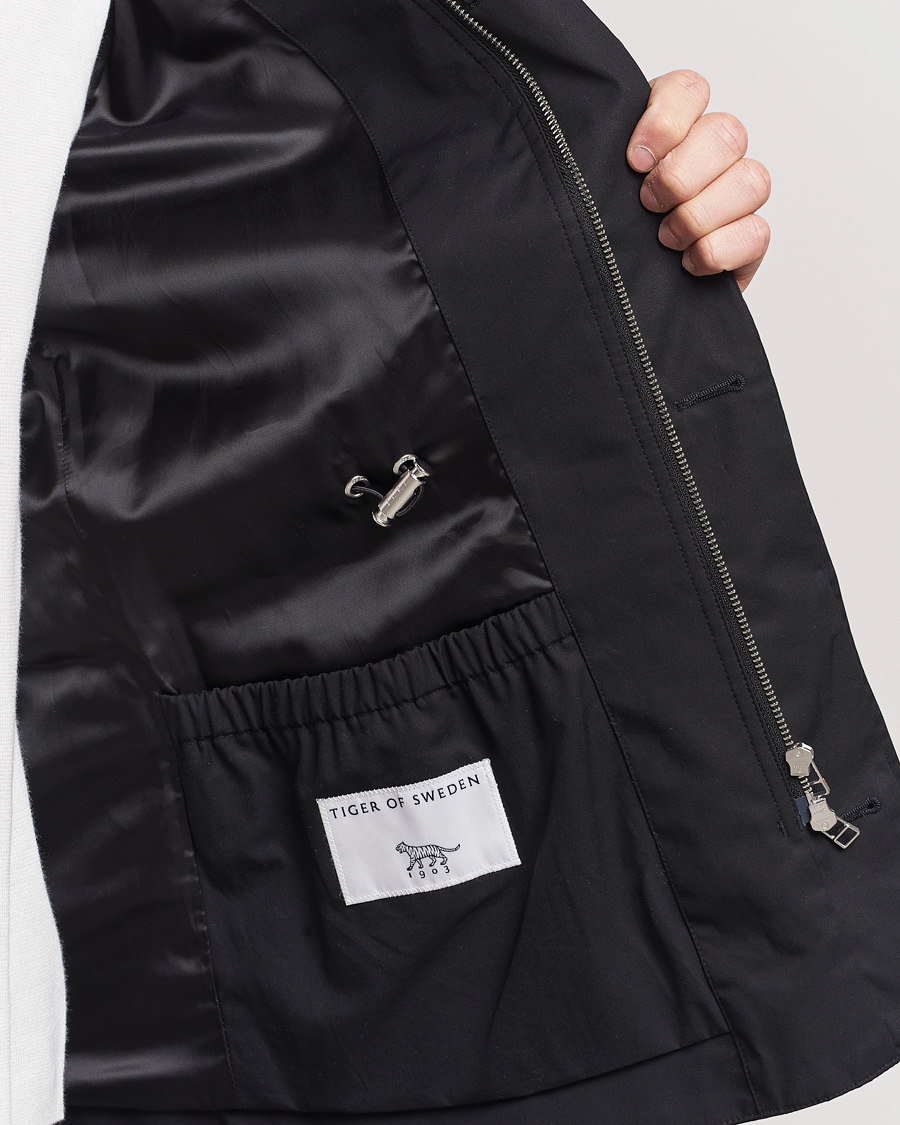 Heren | Jassen | Tiger of Sweden | Bendrik Cotton Field Jacket Black